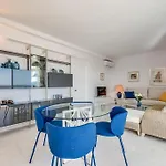 Charming Apartment With Sea Views