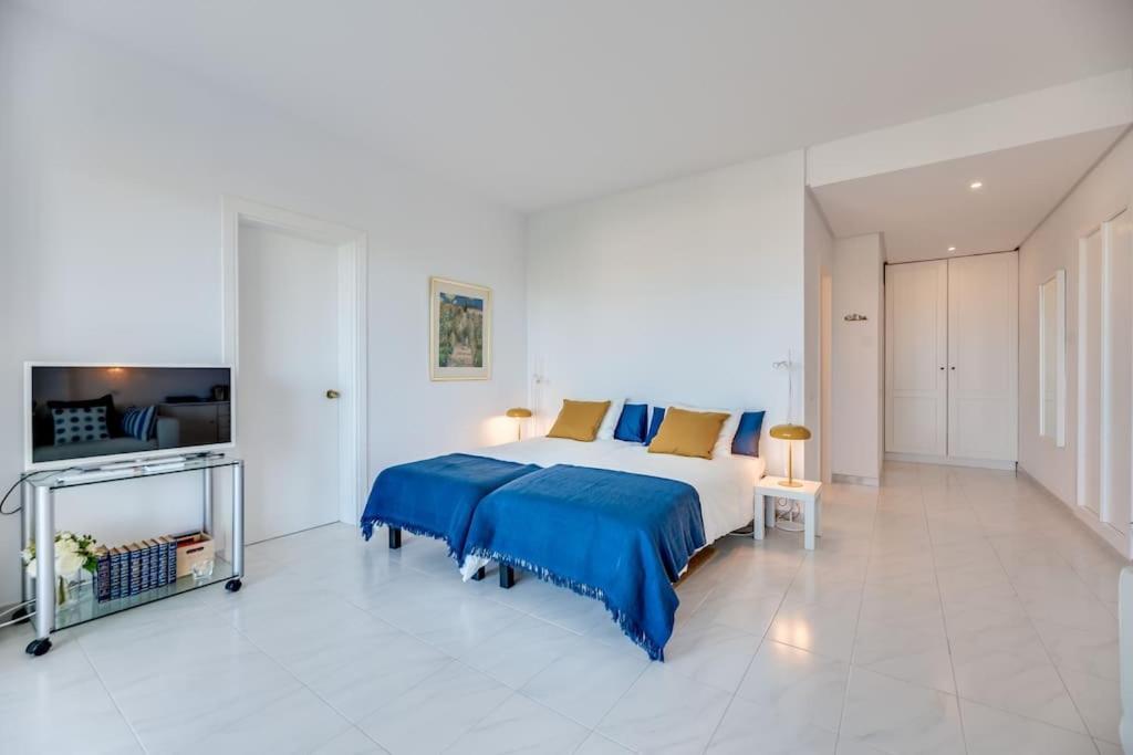 Apartment Charming With Sea Views *