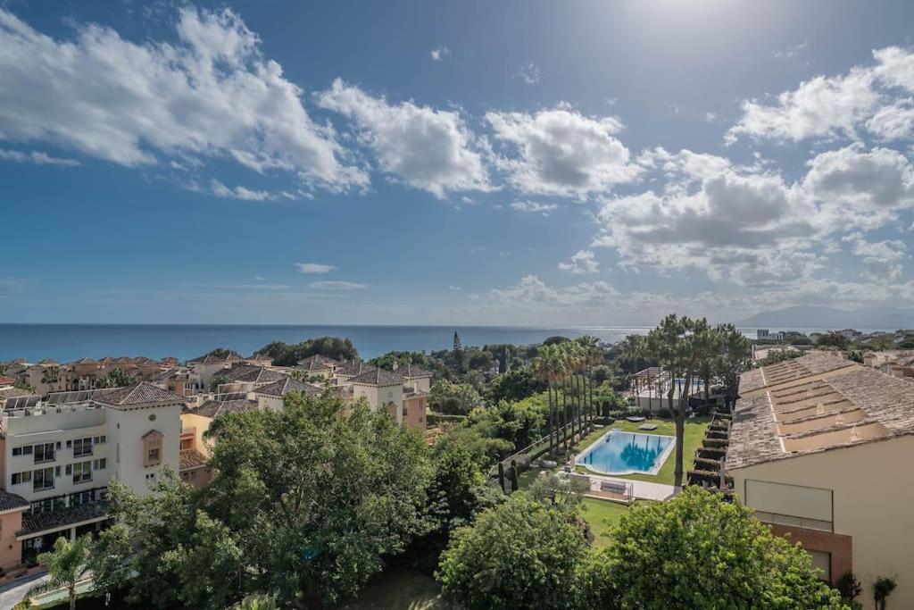 Charming With Sea Views Marbella