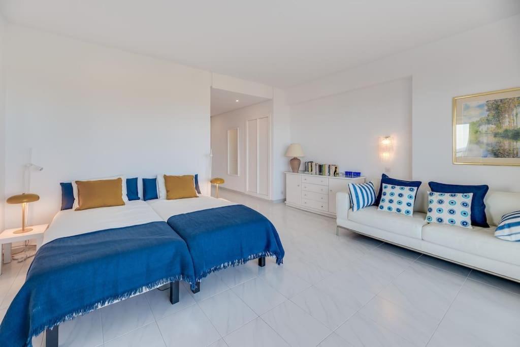 Charming With Sea Views Apartment