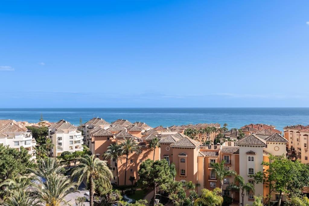 Apartment Charming With Sea Views *