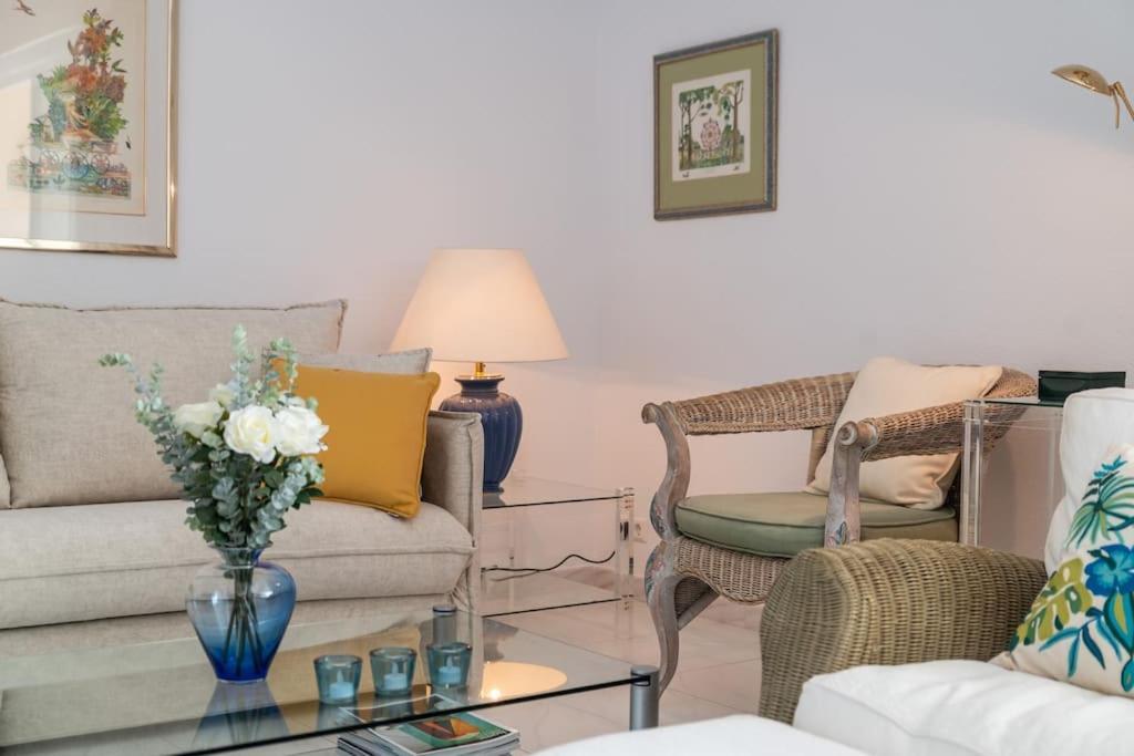 Charming With Sea Views Apartment *