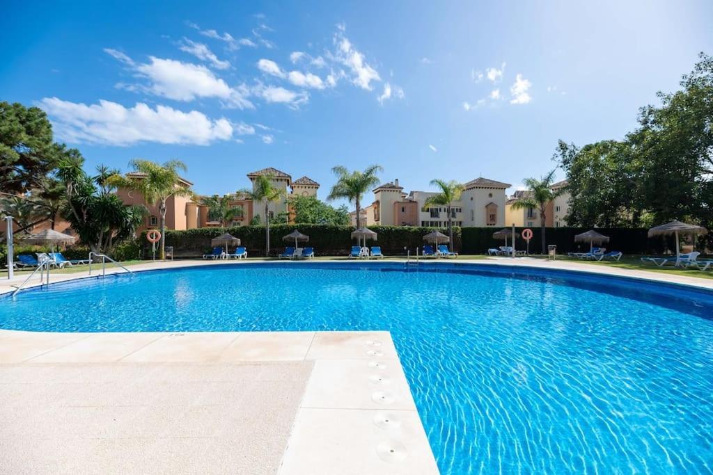 Charming With Sea Views Apartment